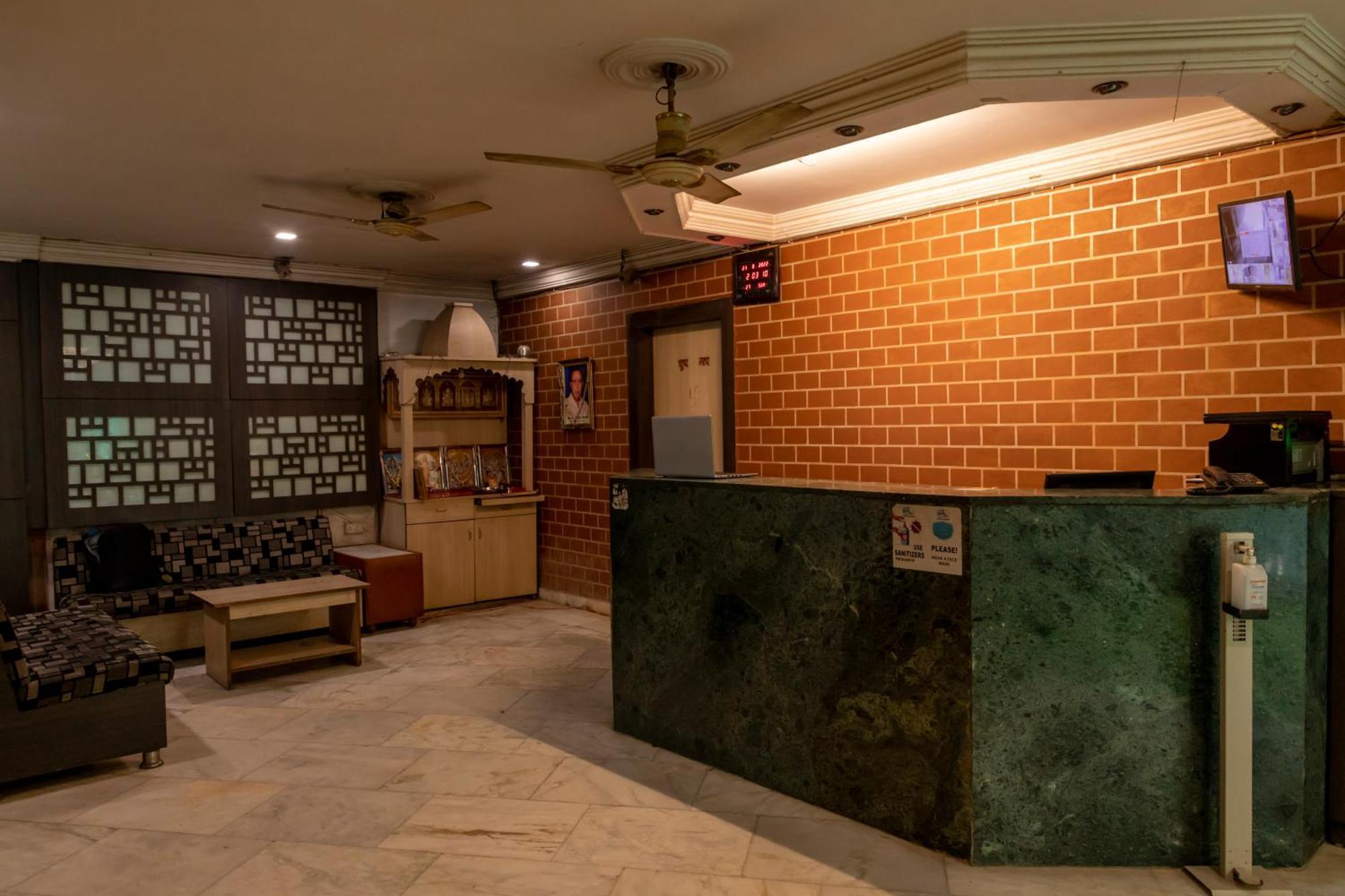 Hotel Adarsh Palace Bhopal Exterior foto